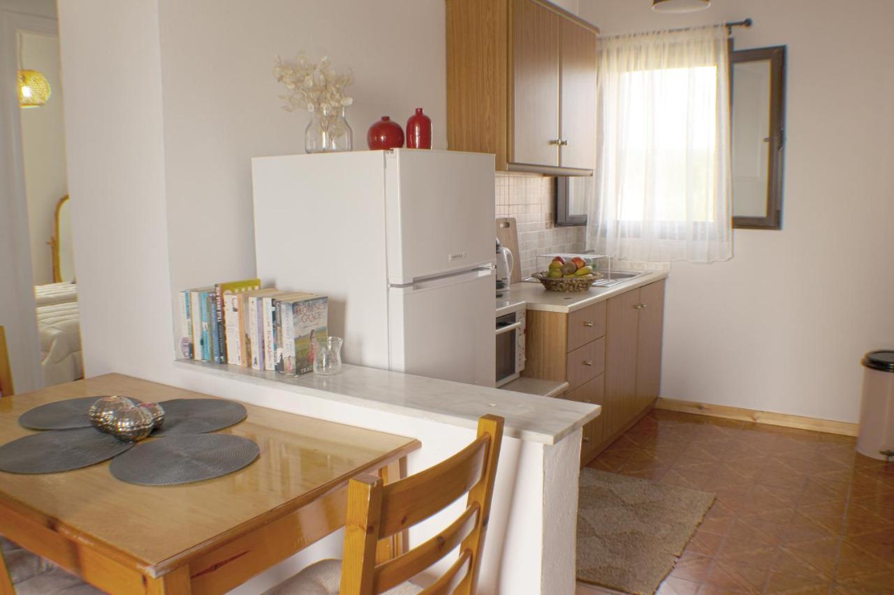 Ayerina First Floor Apartment 아릴라스 외부 사진